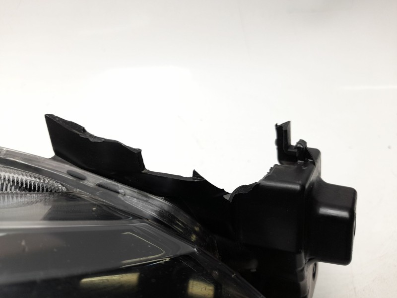 Recambio de faro derecho para mazda 2 hatchback (dl, dj) 1.5 skyactiv-g referencia OEM IAM DB5J510K0A  