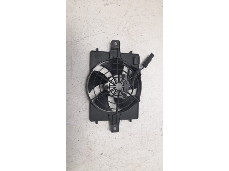 Recambio de electroventilador para bmw r 1250 r 1250 gs adventure referencia OEM IAM 17428523118  
