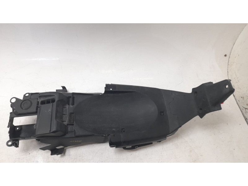 Recambio de guardabarros trasero para honda cb 500 xa referencia OEM IAM 80105MKPJ300 80104MKPJ80 