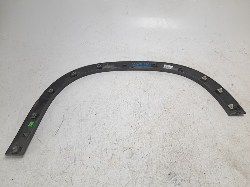 Recambio de aletin delantero izquierdo para jeep avenger referencia OEM IAM 735769639  