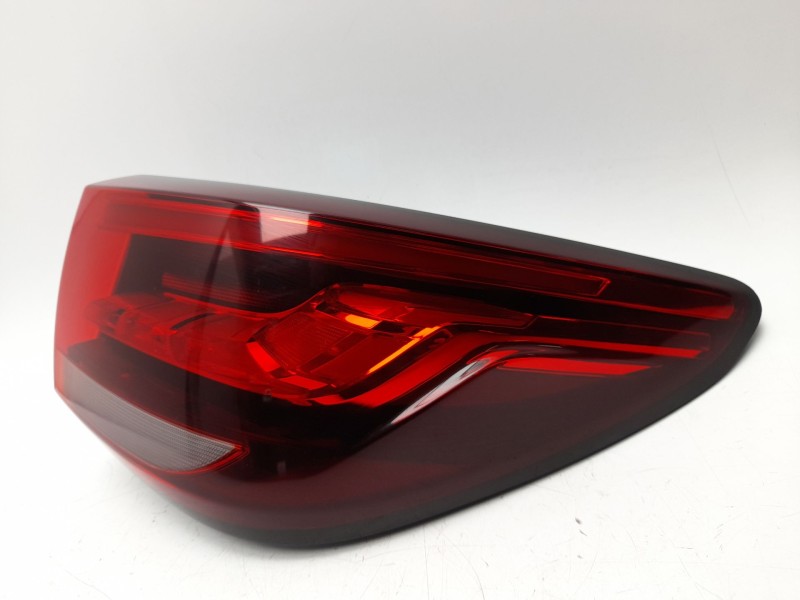 Recambio de piloto trasero derecho para mg zs suv (azs1) 1.5 vti referencia OEM IAM 10571682  
