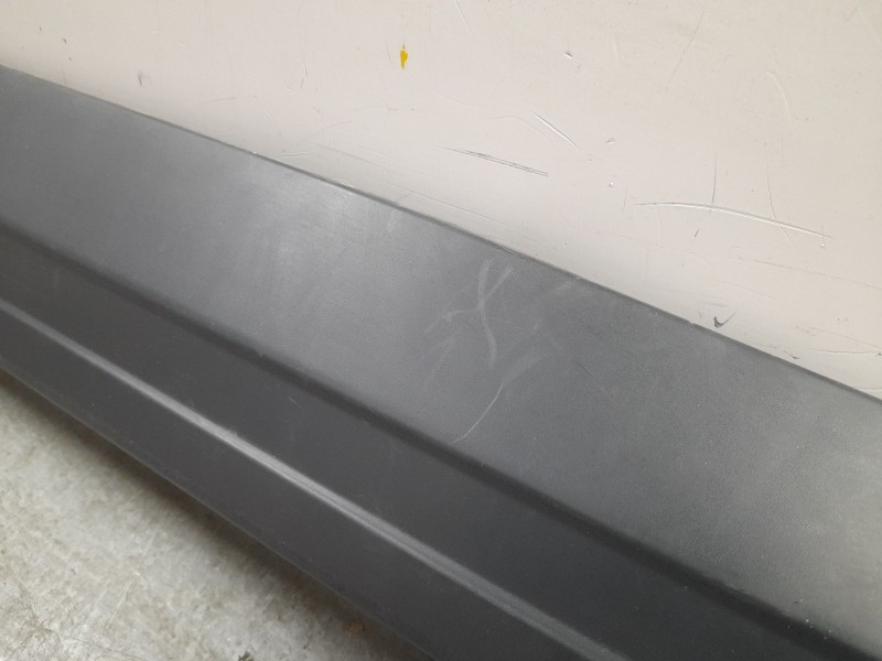 Recambio de estribos laterales para land rover discovery sport (l550) 2.0 d 4x4 referencia OEM IAM   