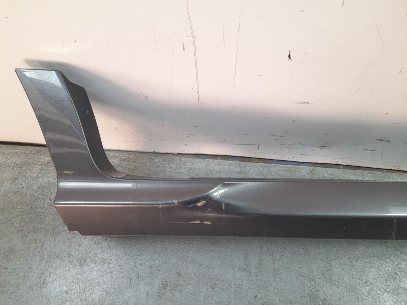 Recambio de estribos laterales para ford ecosport 1.0 ecoboost referencia OEM IAM 2335340  