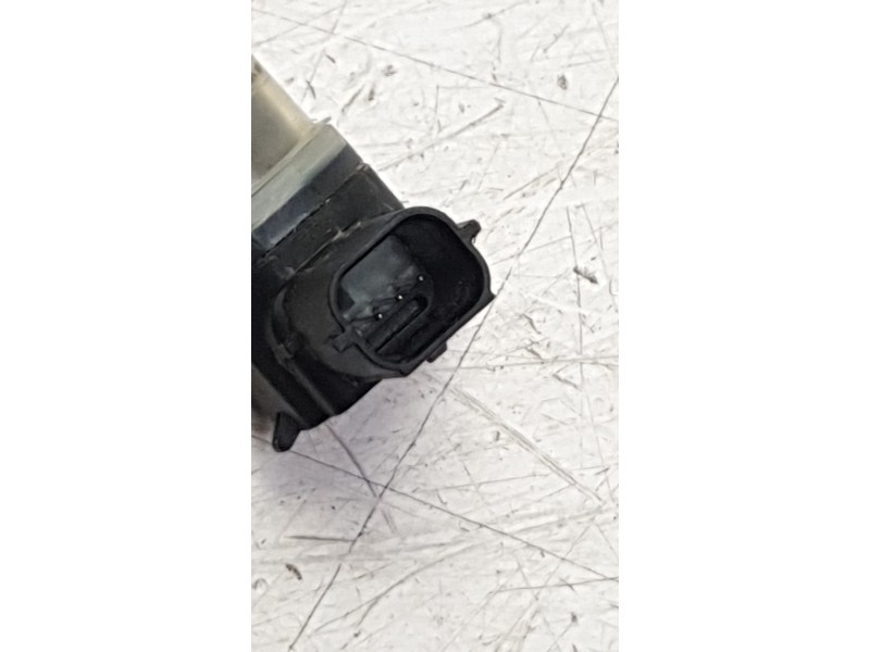 Recambio de sensor aparcamiento delantero para ford c-max (ceu) business edition referencia OEM IAM EM2T15C868AAW  