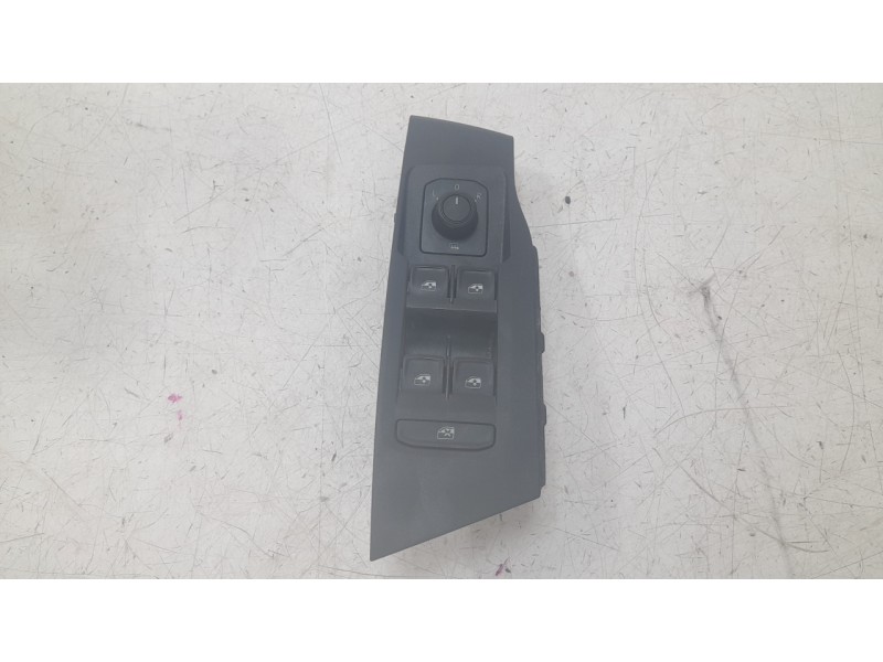 Recambio de mando elevalunas delantero izquierdo para volkswagen polo vi (aw1, bz1, ae1) 1.0 tsi referencia OEM IAM 5G0959857F  