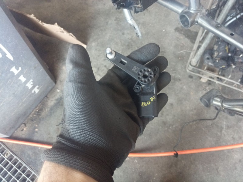 Recambio de sensor para bmw r 1250 r 1250 gs adventure referencia OEM IAM 37146895466  