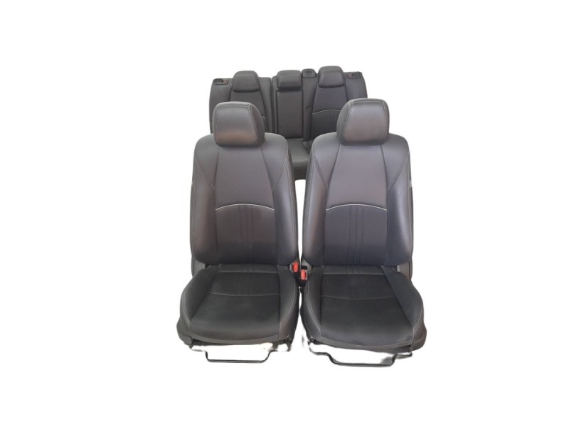 Recambio de juego asientos completo para mazda cx-3 2.0 cat referencia OEM IAM D10J88162B  