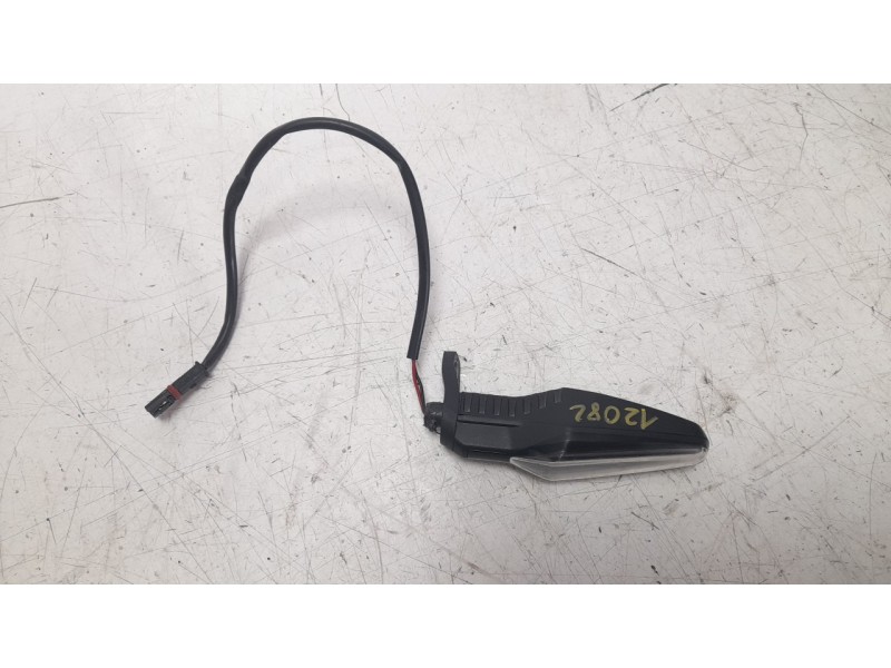 Recambio de piloto delantero derecho para bmw r 1250 r 1250 gs adventure referencia OEM IAM 63138557188  