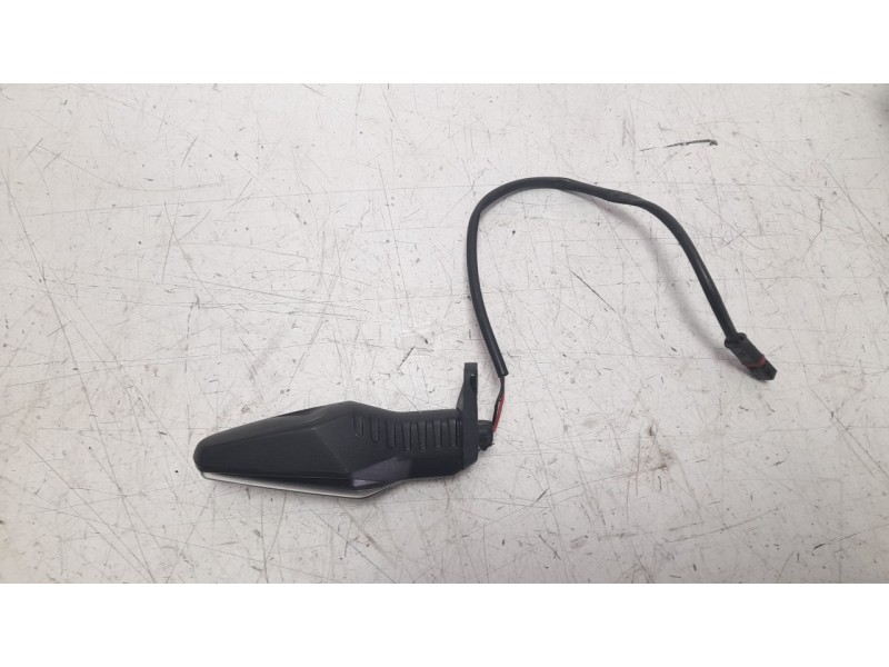 Recambio de piloto delantero derecho para bmw r 1250 r 1250 gs adventure referencia OEM IAM 63138557188  