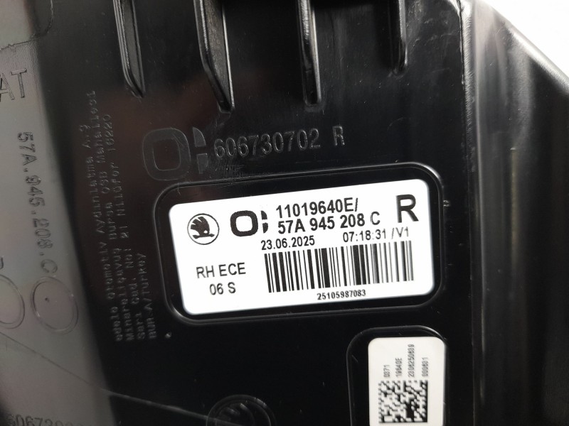 Recambio de piloto trasero derecho para skoda karoq (nu7, nd7) 1.5 tsi referencia OEM IAM 57A945208C  