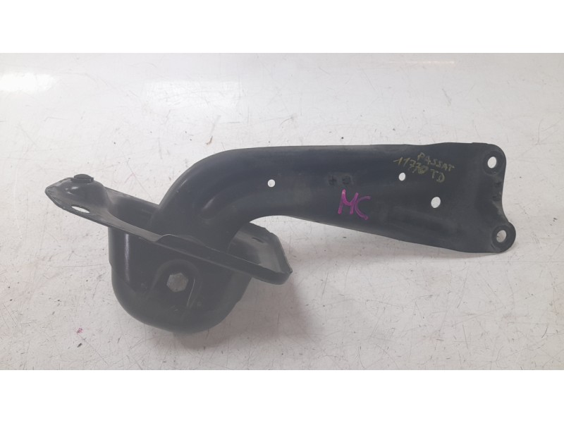 Recambio de brazo suspension inferior trasero derecho para volkswagen passat variant (cb5) r-line referencia OEM IAM 1K0505130  