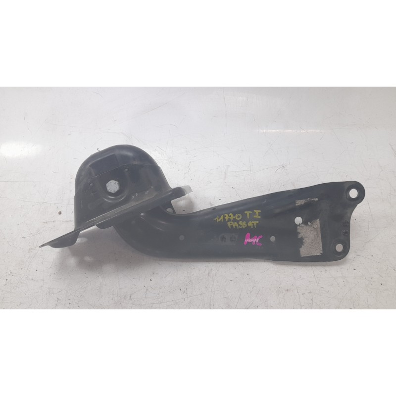 Recambio de brazo suspension inferior trasero izquierdo para volkswagen passat variant (cb5) r-line referencia OEM IAM 1K0505129