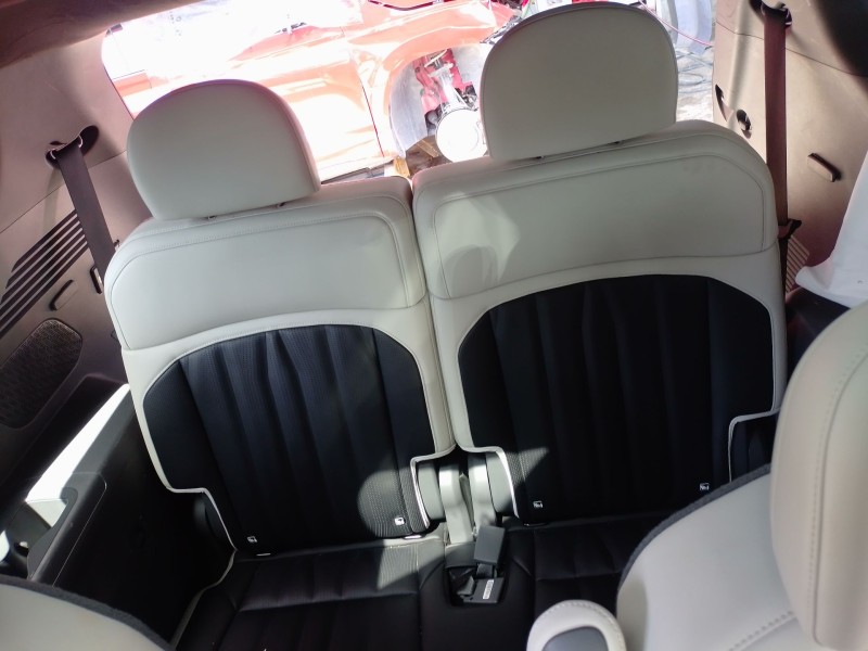 Recambio de asientos traseros para kia ev9 100 gt-line awd referencia OEM IAM   
