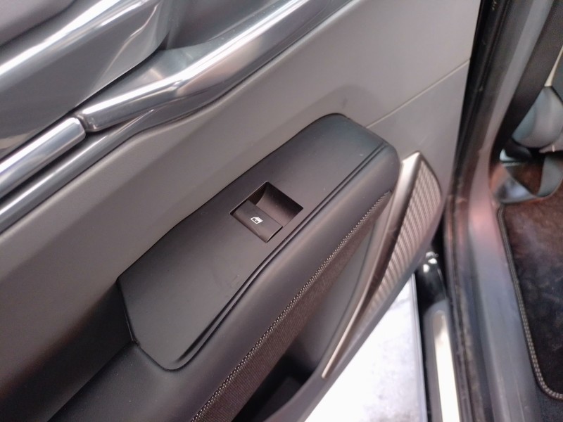 Recambio de mando elevalunas trasero izquierdo para kia ev9 100 gt-line awd referencia OEM IAM   