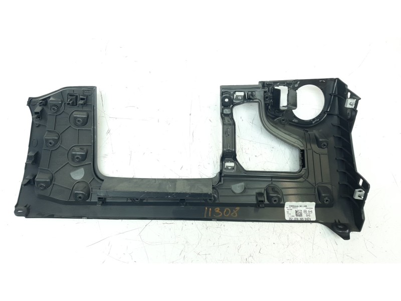 Recambio de moldura para volkswagen polo 1.0 tsi referencia OEM IAM 2G1858365  