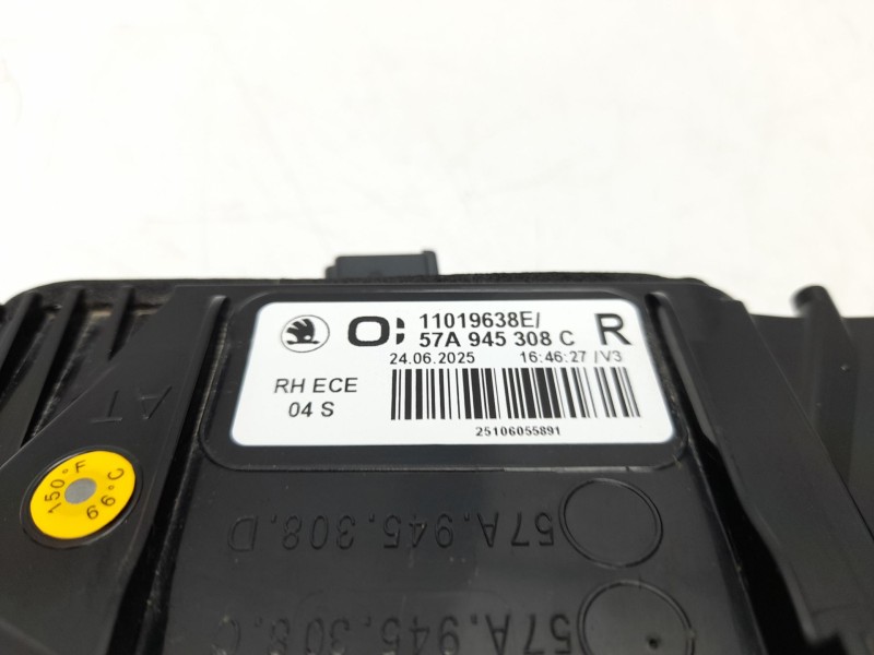 Recambio de piloto trasero derecho interior para skoda karoq (nu7, nd7) 1.5 tsi referencia OEM IAM 57A945308C  