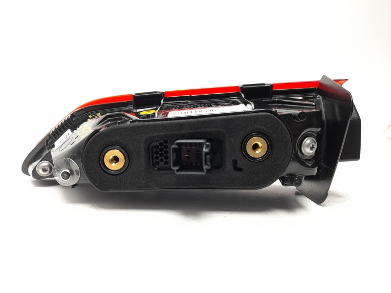 Recambio de piloto trasero izquierdo interior para skoda karoq (nu7, nd7) 1.5 tsi referencia OEM IAM 57A945307C  