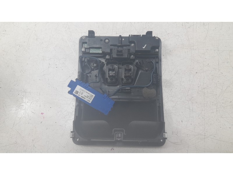 Recambio de luz interior para ford kuga titanium referencia OEM IAM LV4BA519  