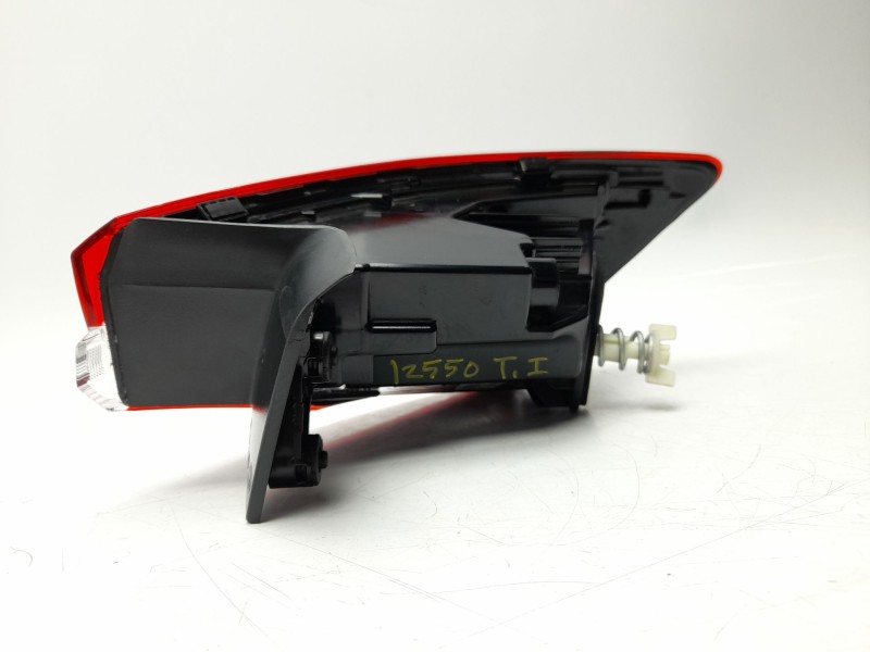 Recambio de piloto trasero izquierdo para skoda karoq (nu7, nd7) 1.5 tsi referencia OEM IAM 57A945207C  