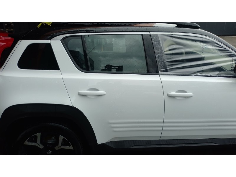 Recambio de puerta trasera derecha para renault 4 e-tech 120 referencia OEM IAM   