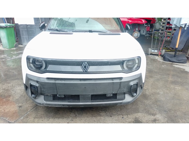 Recambio de morro completo para renault 4 e-tech 120 referencia OEM IAM   