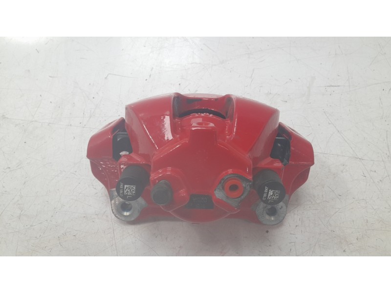 Recambio de pinza de freno delantera izquierda para ford kuga titanium referencia OEM IAM 2500004  2500004
