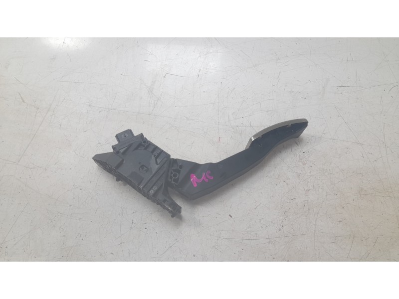 Recambio de potenciometro pedal para ford kuga titanium referencia OEM IAM LX619F836CA  