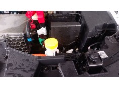 Recambio de deposito limpia para renault 4 e-tech 120 referencia OEM IAM   