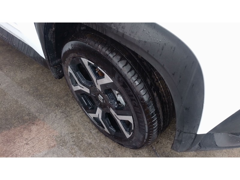 Recambio de mangueta delantera derecha para renault 4 e-tech 120 referencia OEM IAM   