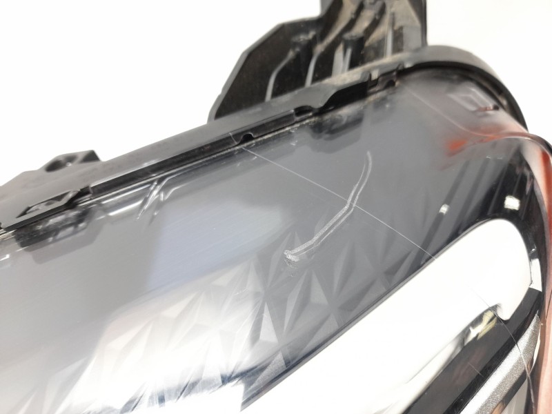 Recambio de faro izquierdo para renault arkana i (lcm_, ldn_) 1.3 tce 140 (ldn0) referencia OEM IAM 260605973R  