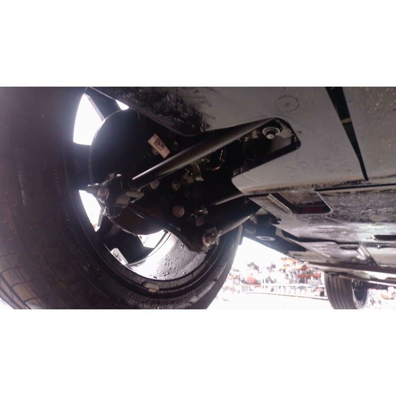 Recambio de brazo suspension inferior trasero izquierdo para renault 4 e-tech 120 referencia OEM IAM   