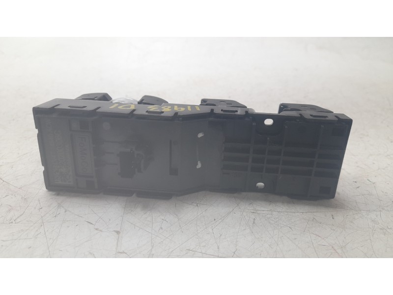 Recambio de mando elevalunas delantero izquierdo para ford kuga titanium referencia OEM IAM LV4T14540ACW  