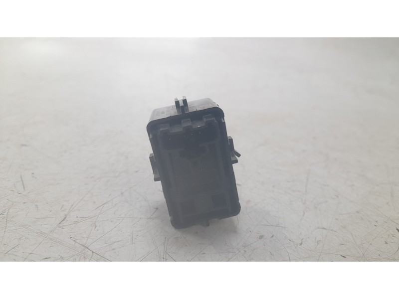Recambio de mando elevalunas delantero derecho para ford kuga titanium referencia OEM IAM LB5T14529AAW  