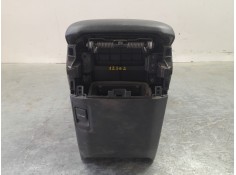 Recambio de apoyabrazos central para toyota land cruiser prado (_j15_) 2.8 d-4d (gdj155, gdj150) referencia OEM IAM 5890560361C0 2