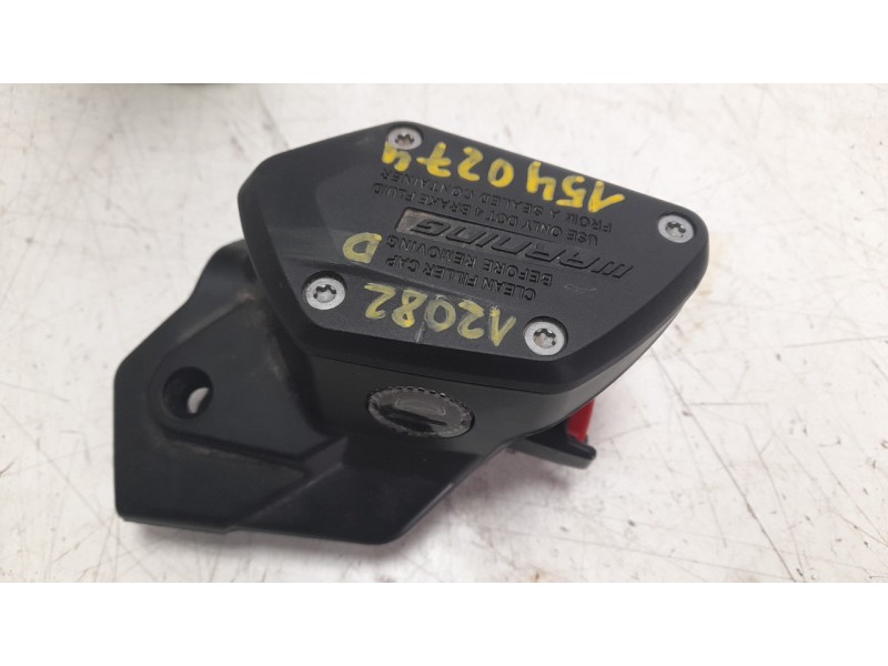 Recambio de bomba freno delantera para bmw r 1250 r 1250 gs adventure referencia OEM IAM 32728559604  