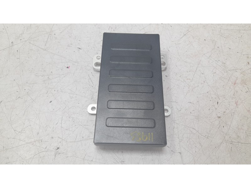 Recambio de modulo electronico para ford kuga titanium referencia OEM IAM M1PT19J235AA  