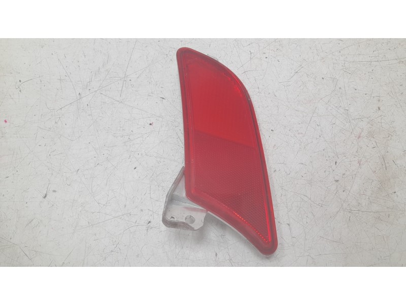 Recambio de piloto trasero derecho paragolpes para ford kuga titanium referencia OEM IAM LV4B13B414AD  