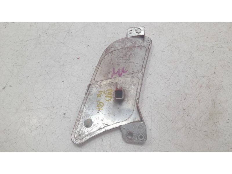 Recambio de piloto trasero derecho paragolpes para ford kuga titanium referencia OEM IAM LV4B13B414AD  