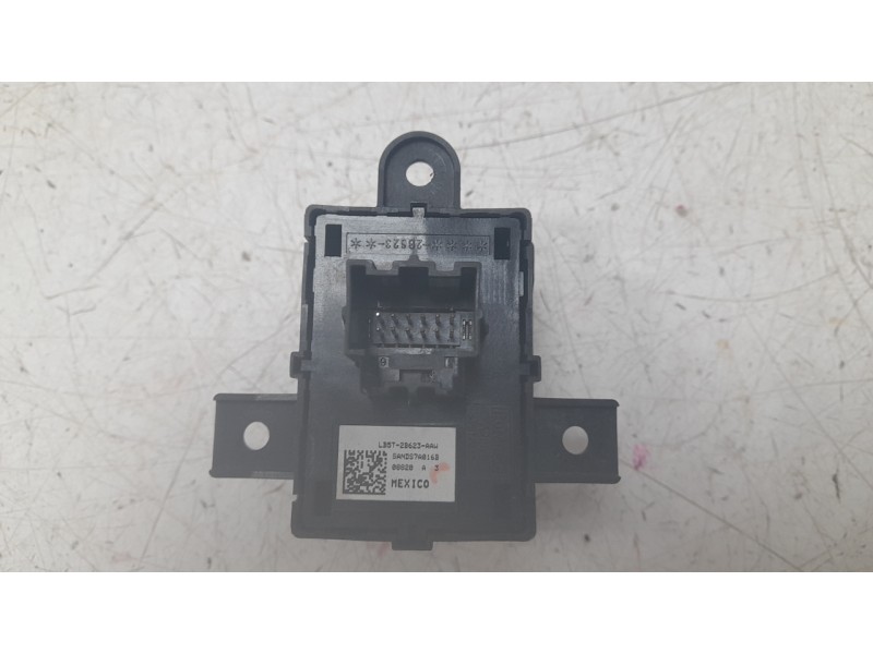 Recambio de palanca freno para ford kuga titanium referencia OEM IAM LB5T2B623AAW  