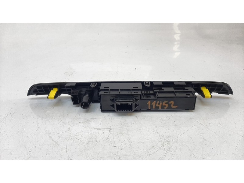 Recambio de warning para hyundai tucson 1.6 cat referencia OEM IAM 93700D7100  