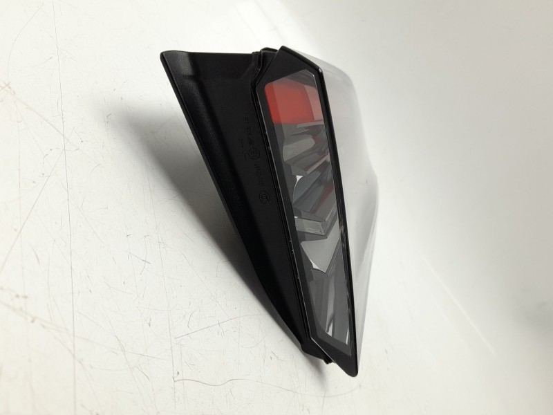 Recambio de piloto trasero izquierdo interior para tesla model 3 ev referencia OEM IAM 107740300C  1102TZ015342911/1500503