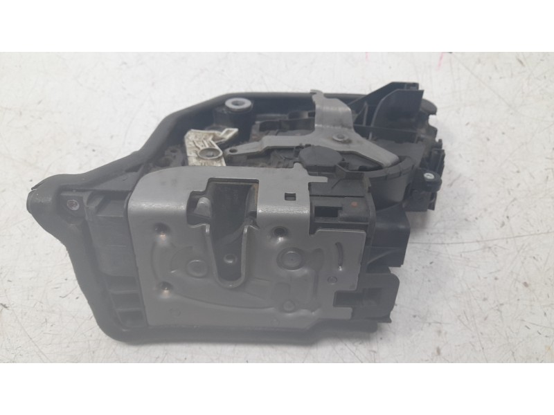 Recambio de cerradura puerta delantera izquierda para bmw x1 (f48) sdrive 18 d referencia OEM IAM 51217281931  EZCBM088/1602611/