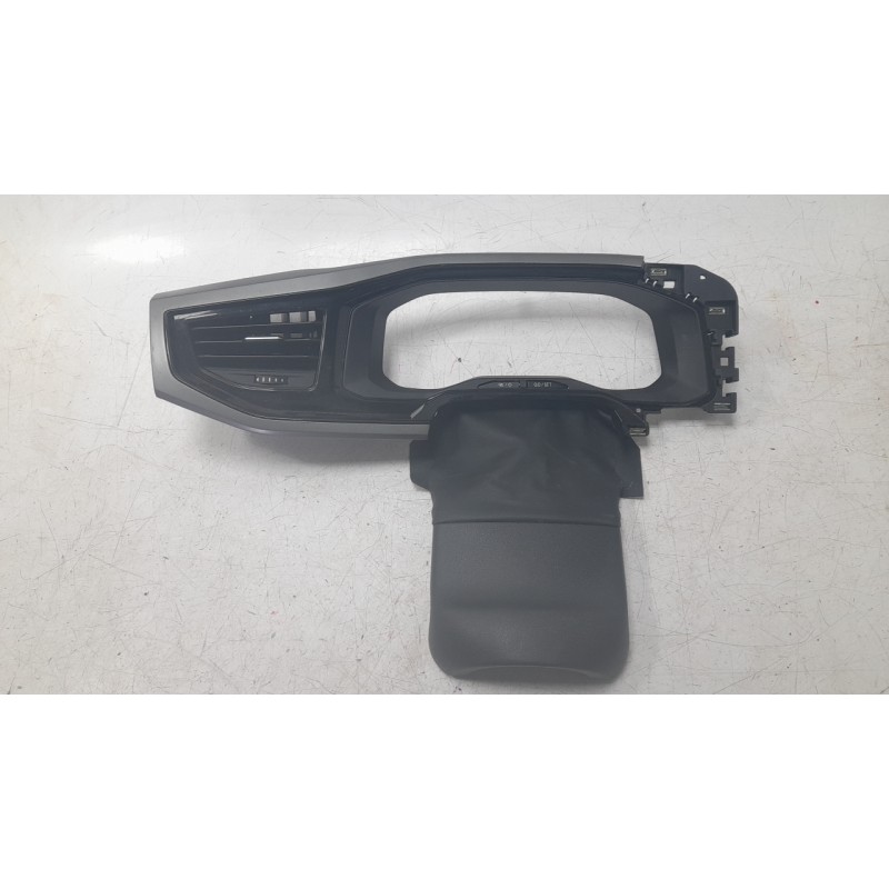 Recambio de moldura para volkswagen polo vi (aw1, bz1, ae1) 1.0 tsi referencia OEM IAM 2G1858415A  