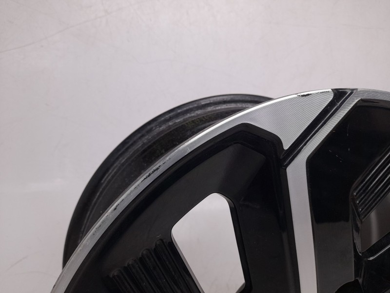 Recambio de llanta para kia niro ii (sg2) 1.6 gdi hybrid referencia OEM IAM 52910AT000  