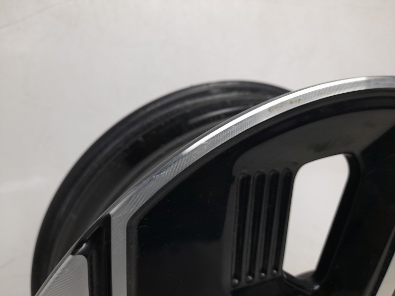 Recambio de llanta para kia niro ii (sg2) 1.6 gdi hybrid referencia OEM IAM 52910AT000  