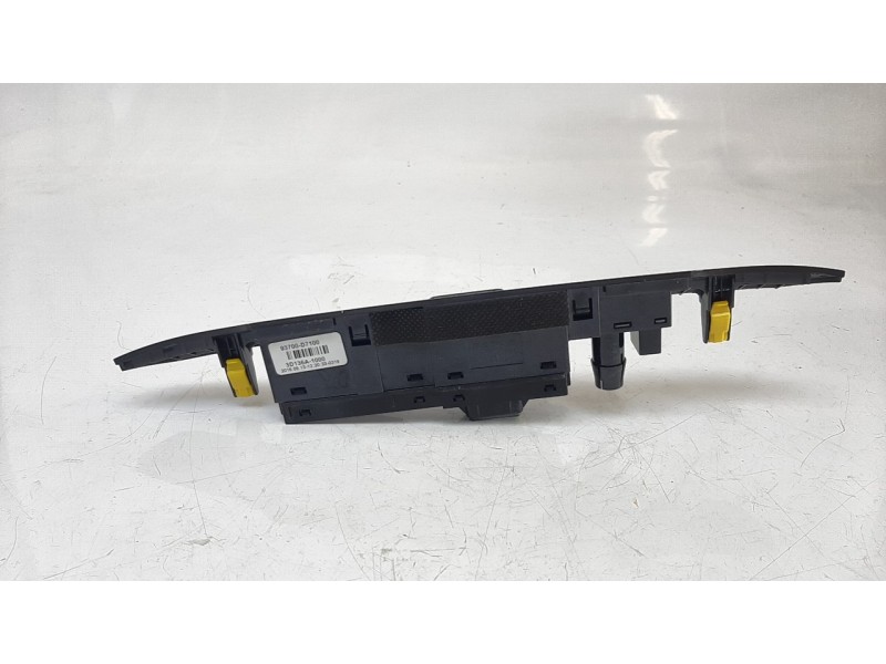 Recambio de warning para hyundai tucson 1.6 cat referencia OEM IAM 93700D7100  