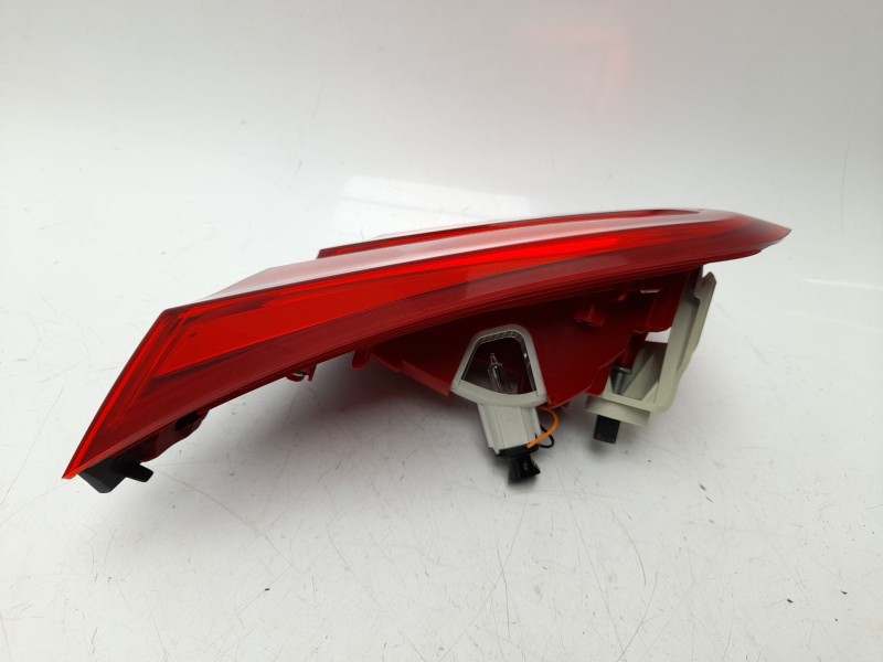 Recambio de piloto trasero derecho interior para mercedes-benz clase gla (x156) gla 200 cdi / d (156.908) referencia OEM IAM A15