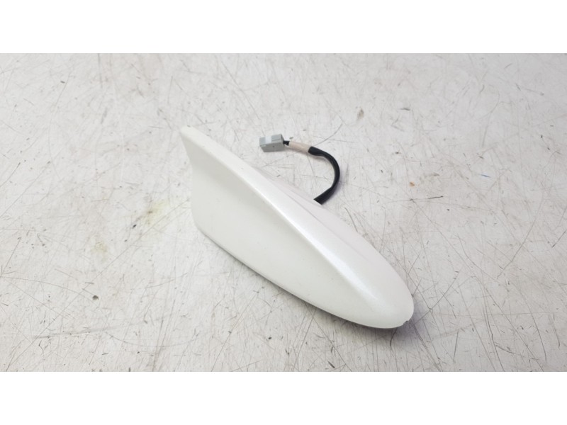 Recambio de antena para mazda cx-3 (dk) 2.0 skyactiv-g referencia OEM IAM GML86693013  