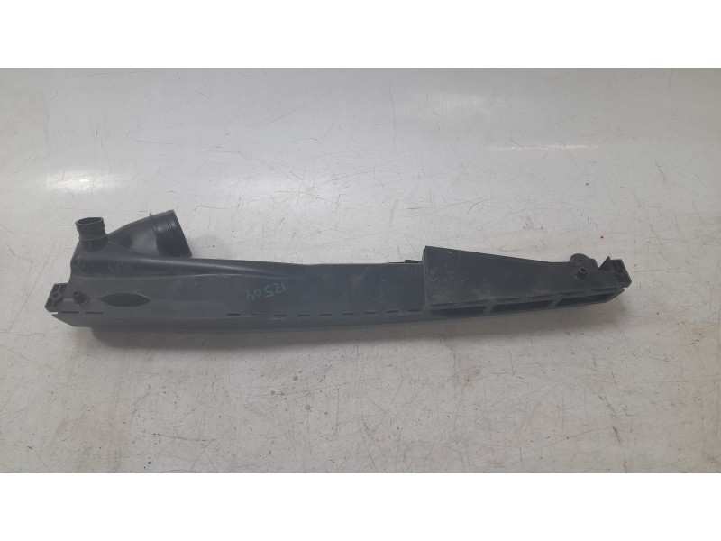 Recambio de canalizador de aire para seat arona (kj7, kjp) 1.0 tsi referencia OEM IAM 2Q0129509  