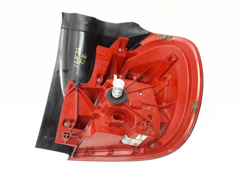 Recambio de piloto trasero izquierdo para mercedes-benz clase gla (x156) gla 200 cdi / d (156.908) referencia OEM IAM A156906195